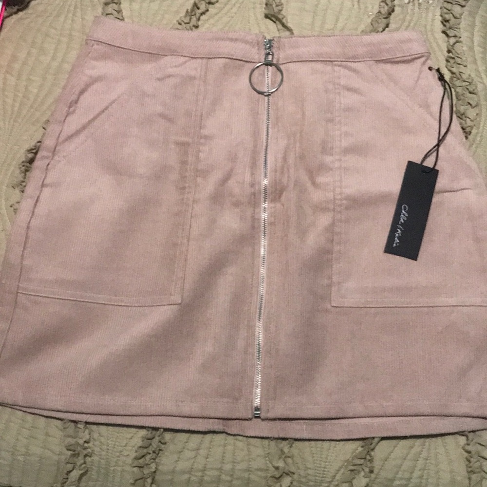 SUEDE SKIRT. NEW WITH TAGS.